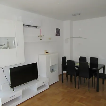 Luna Apartment Opatija